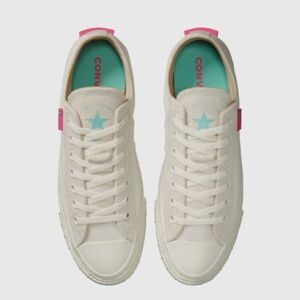 CONVERSE Men's Chuck Taylor Alt Star Weekend Low-top Limited Edition Size 10.5